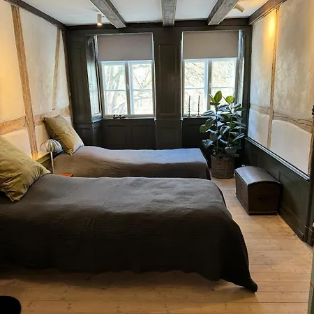 Historical 1 , 4 Persons Apartment